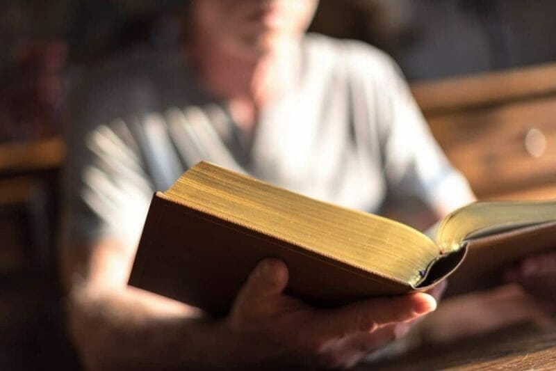 why read the bible, read god's word, bible study, benefits of reading the bible